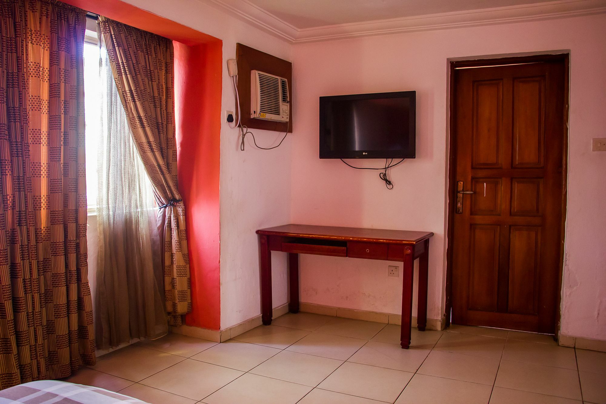 Apollo Hotell Lagos Eksteriør bilde
