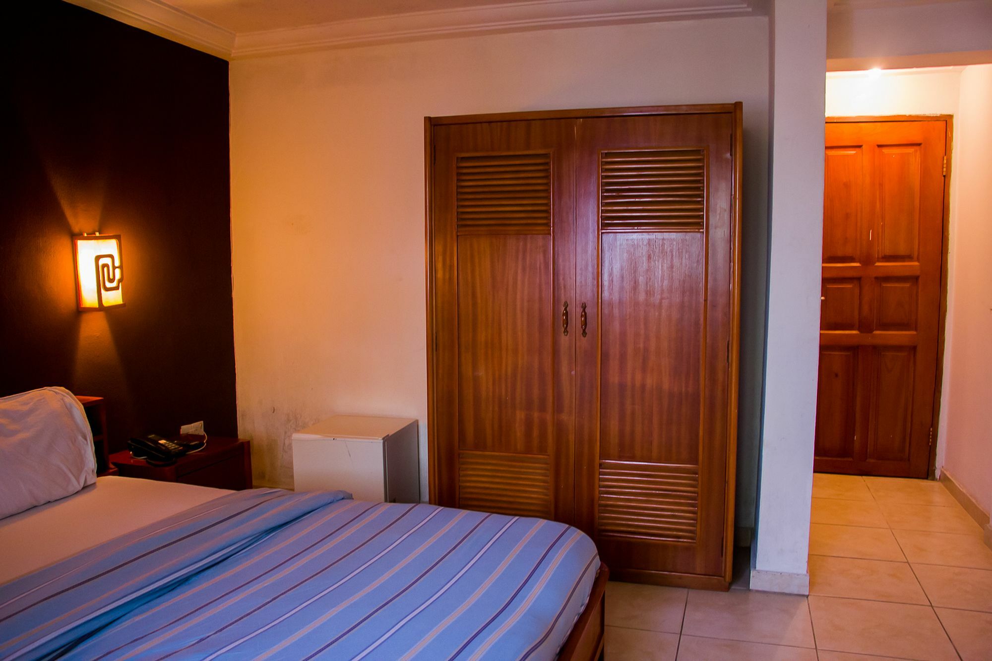 Apollo Hotell Lagos Eksteriør bilde